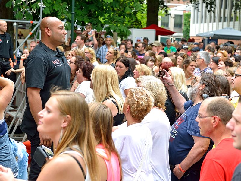 Wat is het minimum aantal beveiligers bij een evenement of festival?